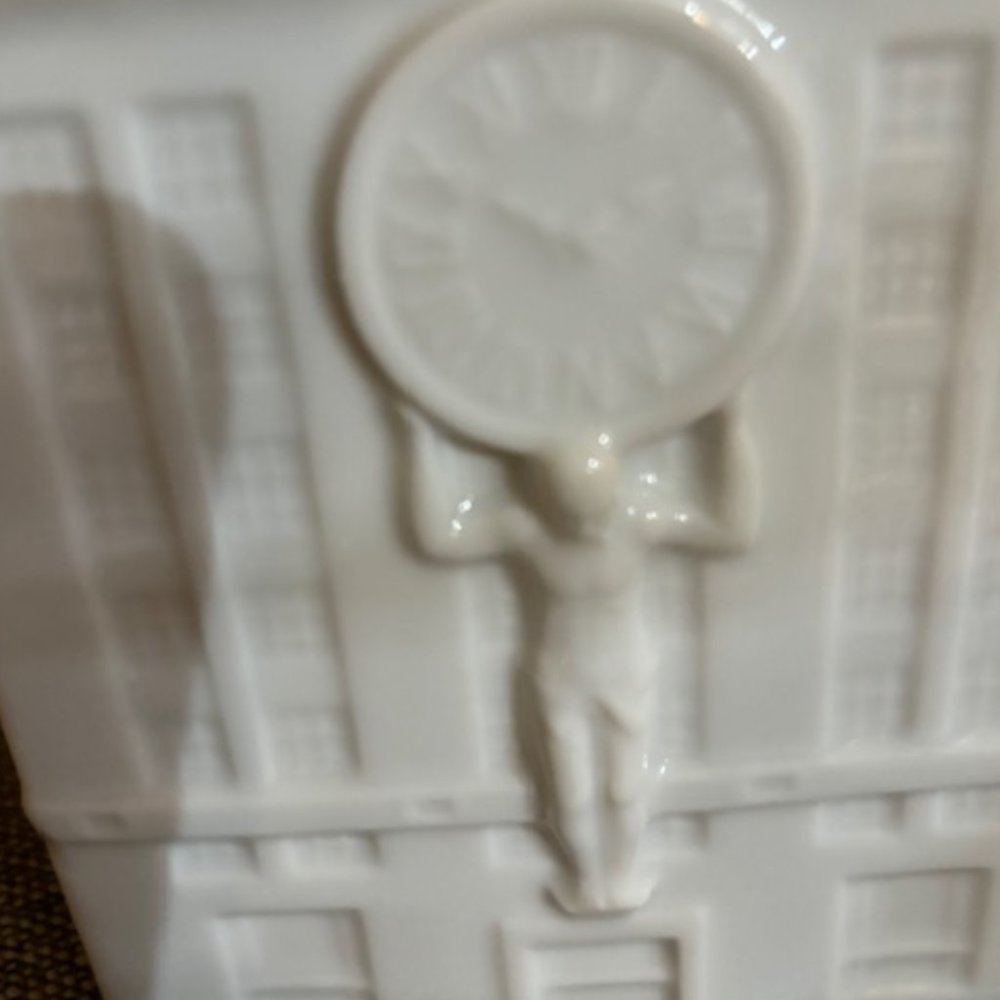 TIFFANY & Co. Atlas Clock Teapot  White  Porcelain - Picture 2 of 4